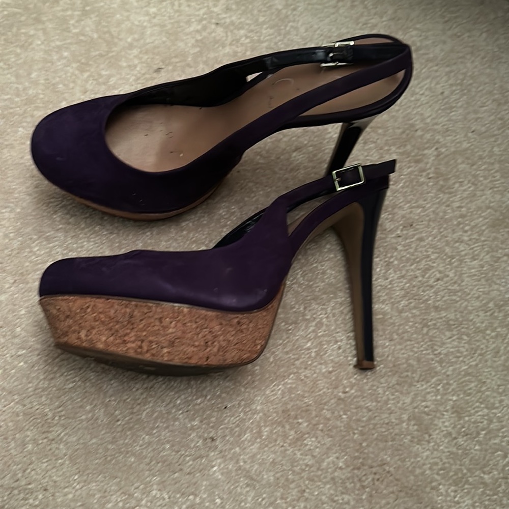 Heels - Picture 3 of 3
